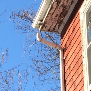 downspout pulled away from roof